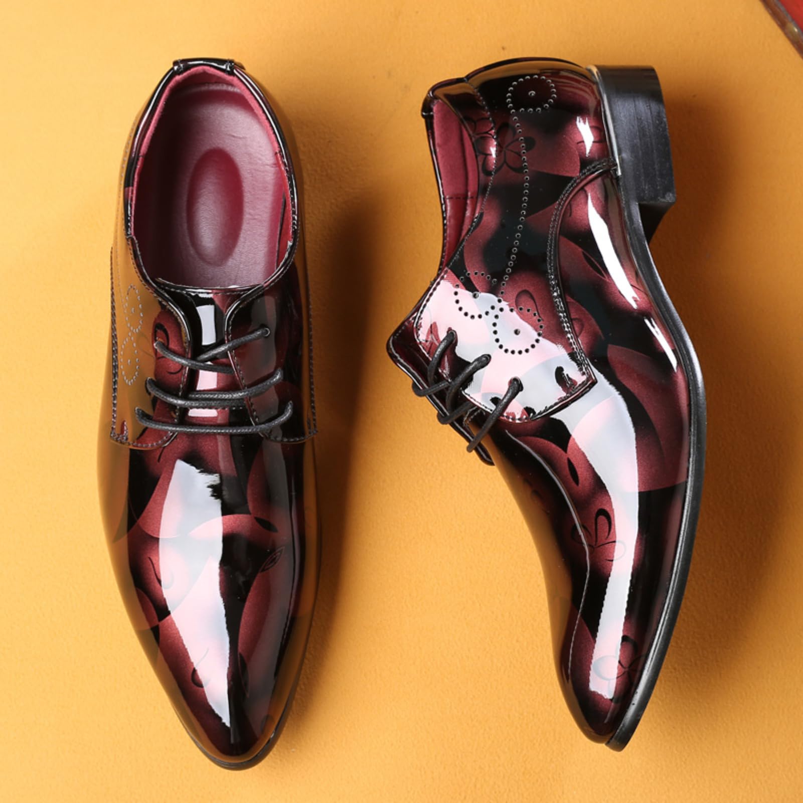 Buty Oxford dla mężczyzn Derby buty męskie formalna sukienka biznesowa sznurowane buty oddychające klasyczna lakierowana skóra wsuwane półbuty niebieskie złoto szary czerwony czarny brązowy khaki