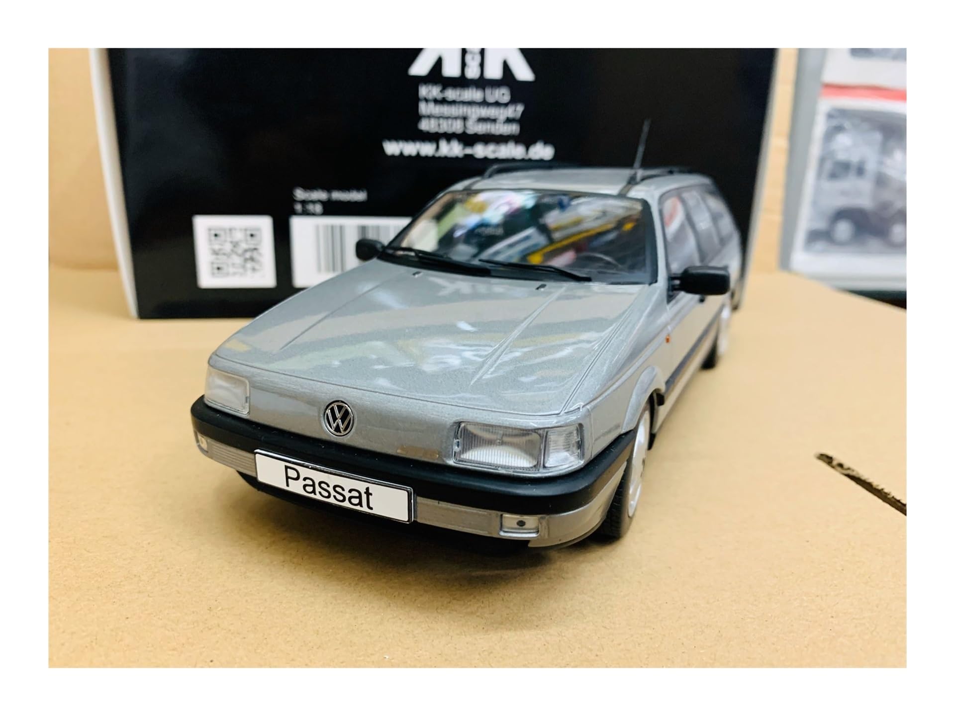 Amazon | 対象:Passat B3 Estate VR6 1/18スケール ダイキャストモデル