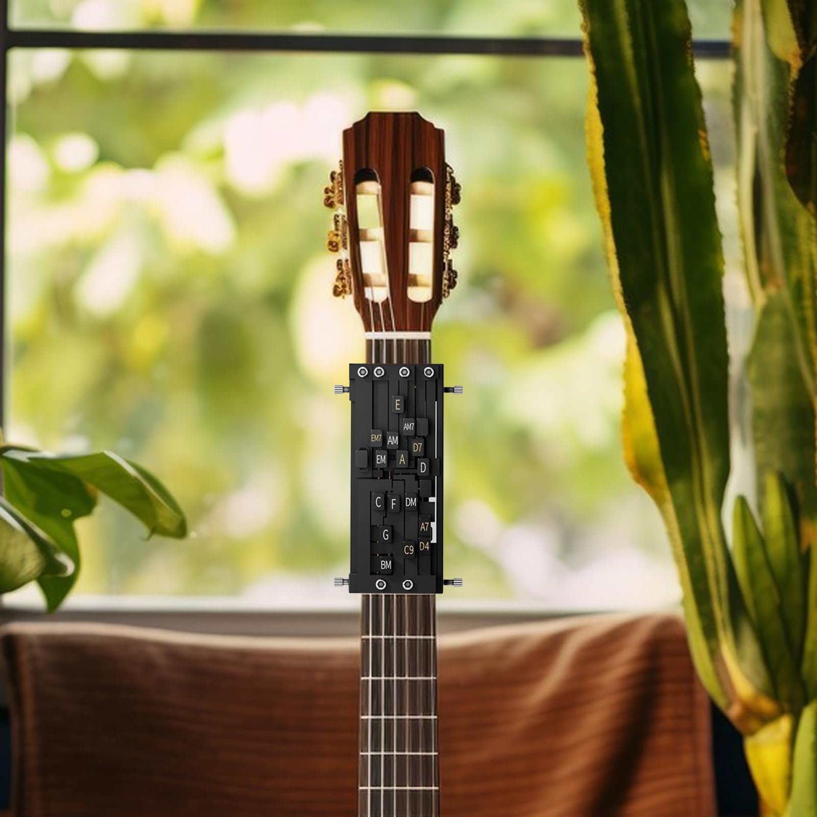 Guitar Chord Presser, Presser per accordi portatile, accessorio per chitarra, design leggero, facile uso, 13x6cm, per adolescenti, principianti, familiari, amici, giovani, , suonare