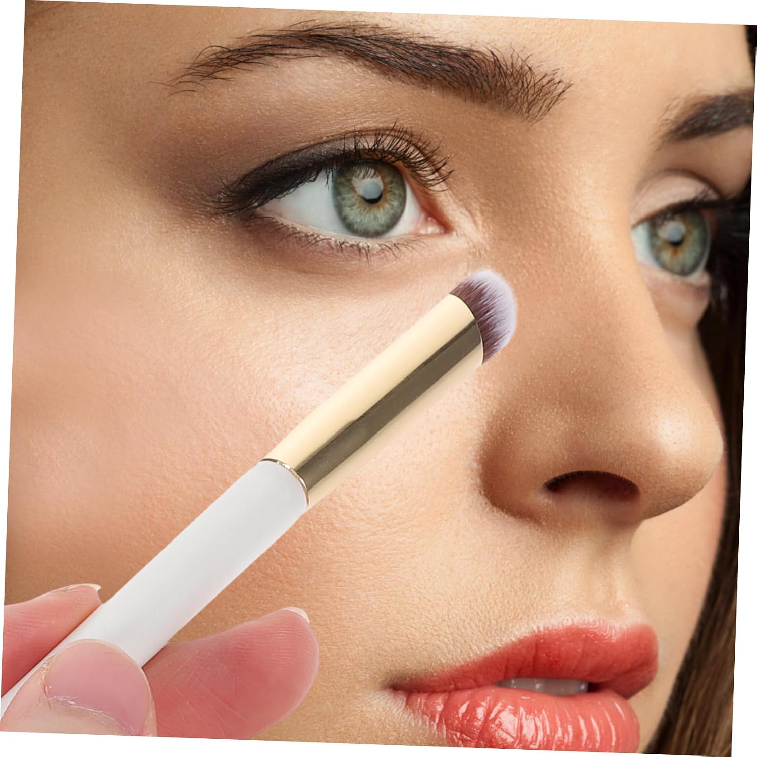 10pcs Small Angled Concealer Brushes Makeup Set Professional under Eye Concealer Brush for Women Blending Face Makeup Tools for Precise Application