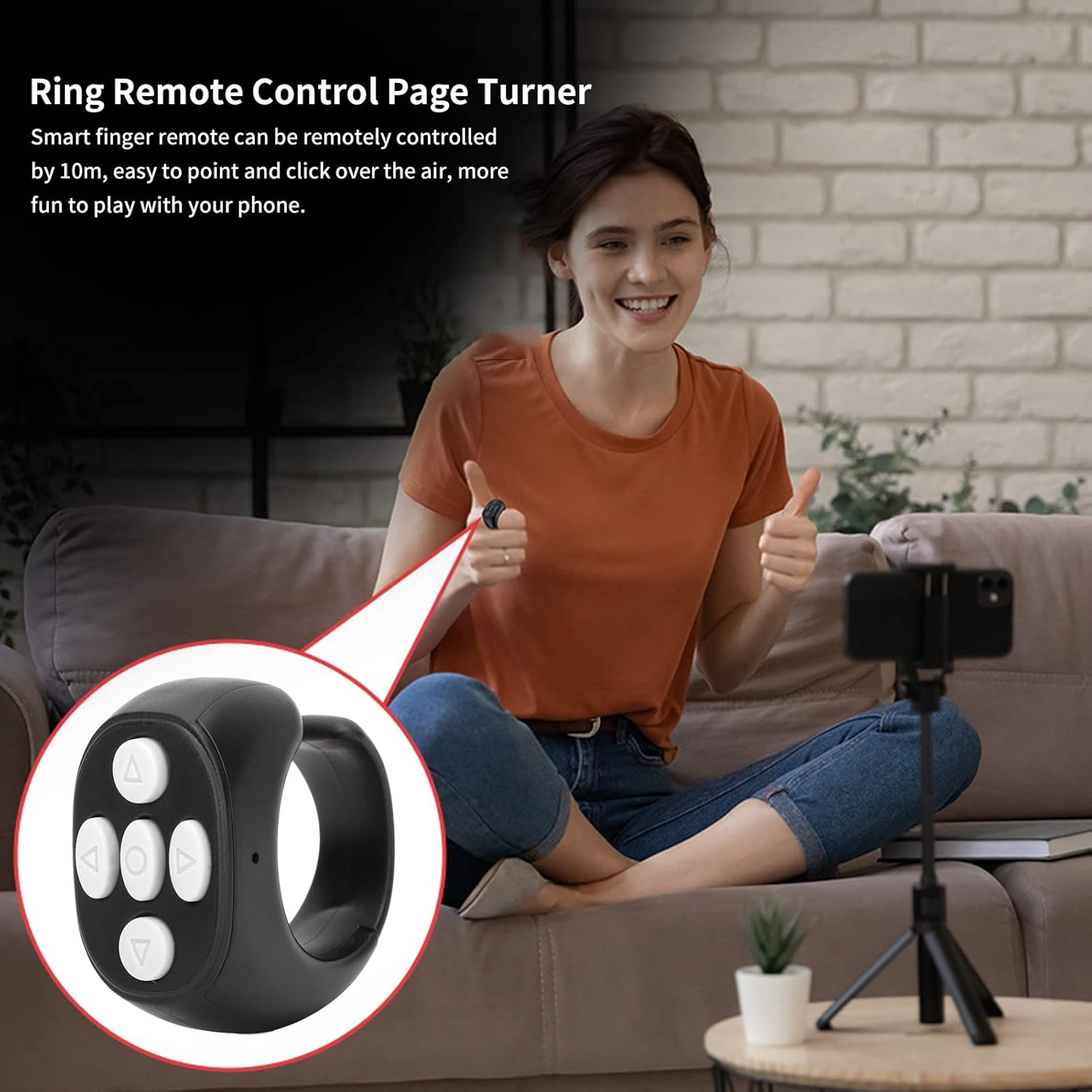 Person using the Diyeeni Bluetooth Ring Remote Control as a page turner