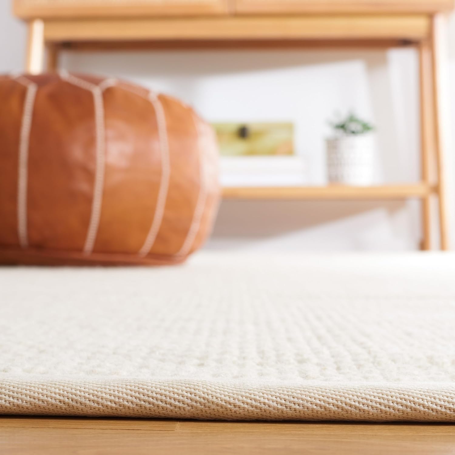 SAFAVIEH Natural Fiber Collection Area Rug - 9' x 12', Ivory, Handmade Wool & Jute, Ideal for High Traffic Areas in Living Room, Bedroom (NF487A)