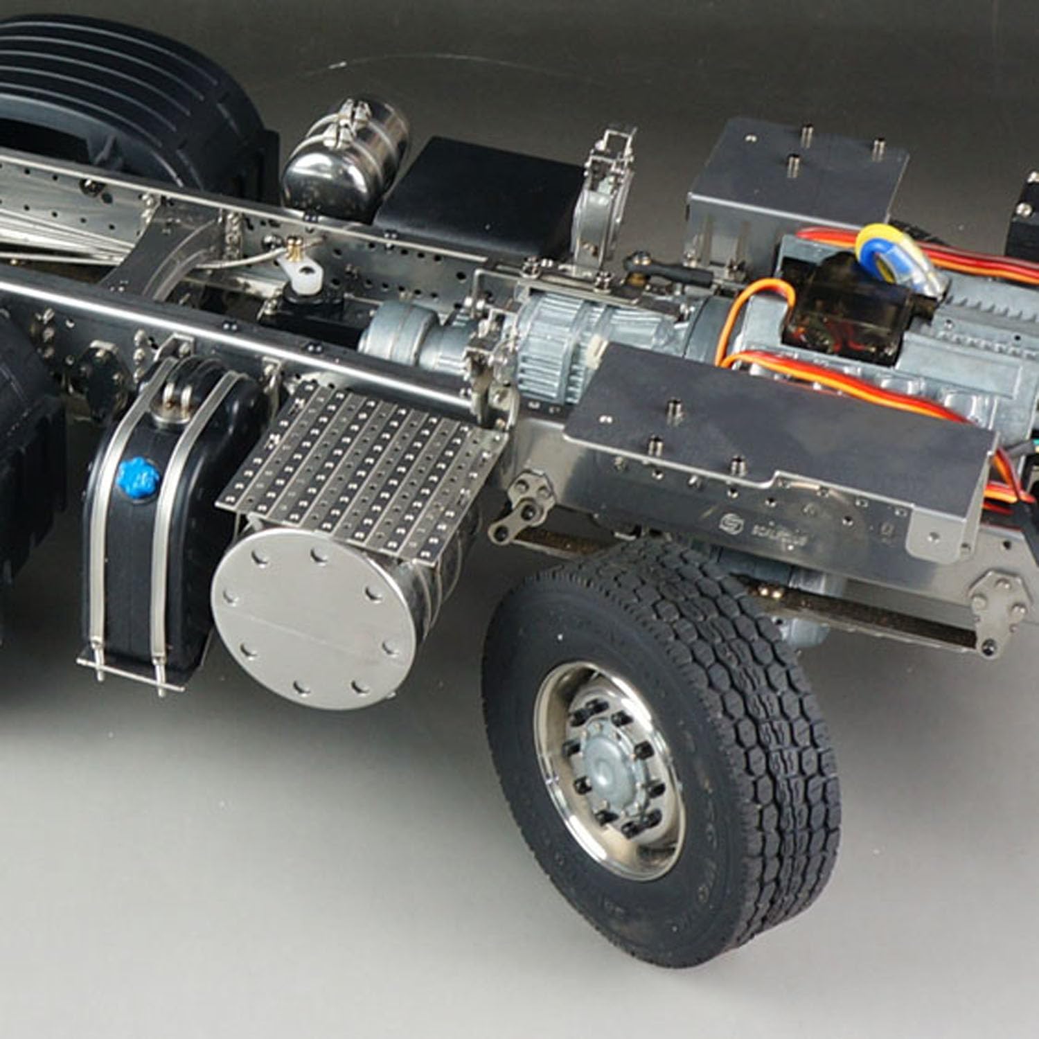 TOUCAN RC HOBBY 3-Speed Transmission 8X8 Metal Chassis for 1/14 RC Tractor Truck R730 R620 R470