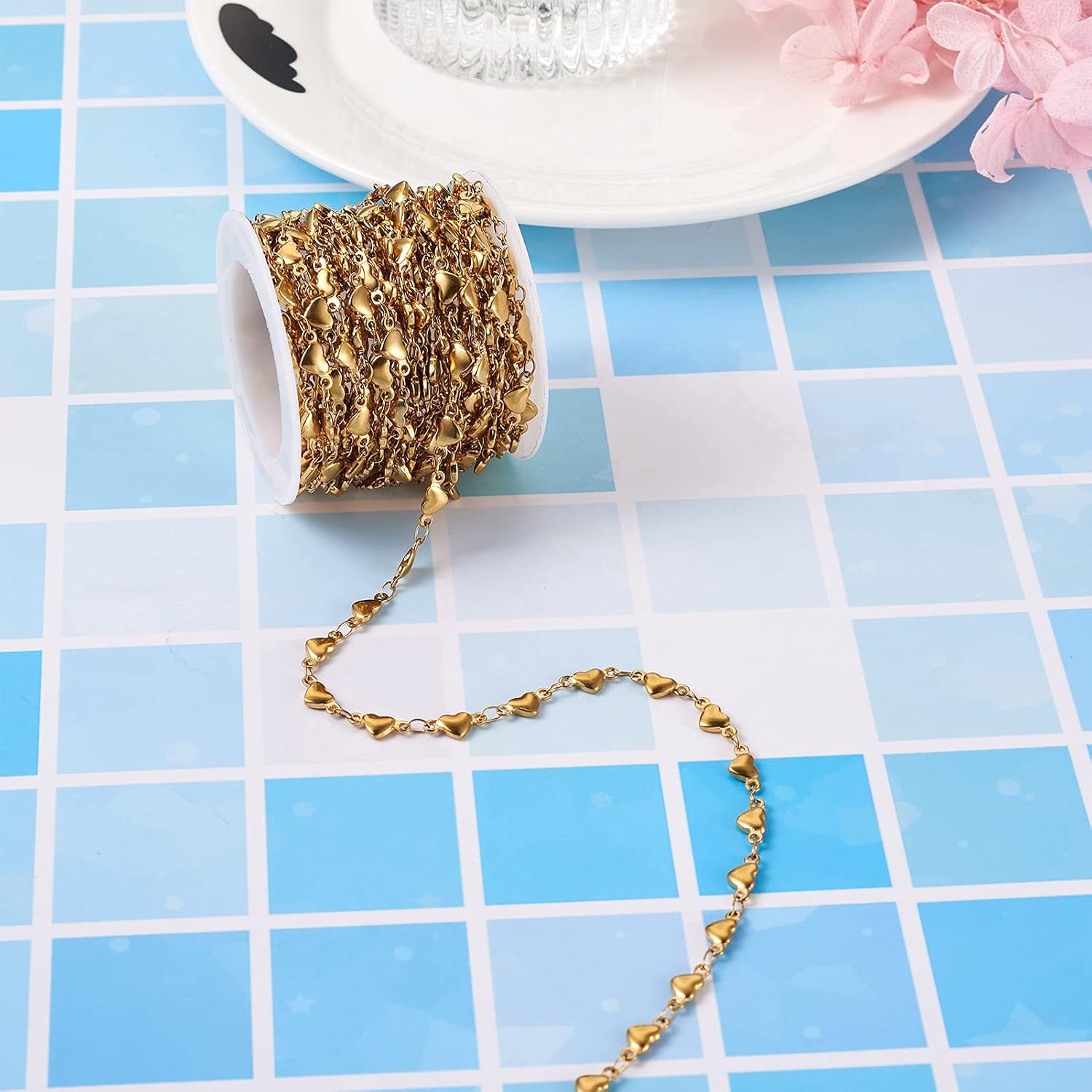 Cheriswelry 16.4 Feet/Roll Golden Cable Chains 304 Stainless Steel Chains with Heart Beads Unwelded Link Chain Soldered Decoration Chain with Spool for Earring Bracelets Belts DIY Jewelry Making