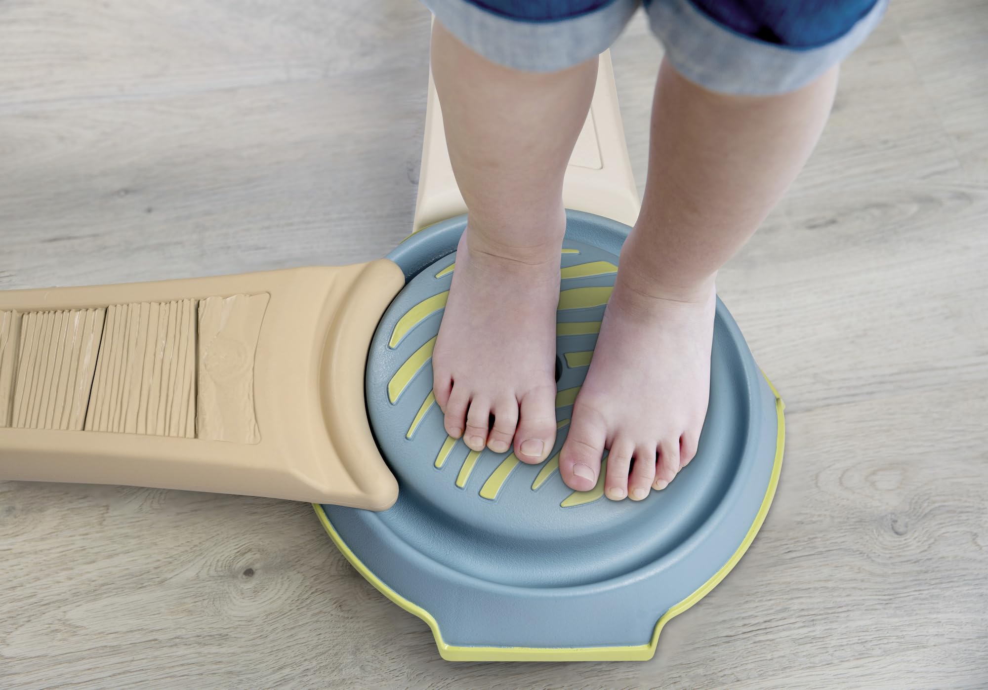 Smoby Life - Percorso Avventura - Percorso Motricità - 4 blocchi e 4 tavole - Fino a 3,5 m di lunghezza - Materiale riciclato - Dai 2 anni in su - Prodotto in Francia