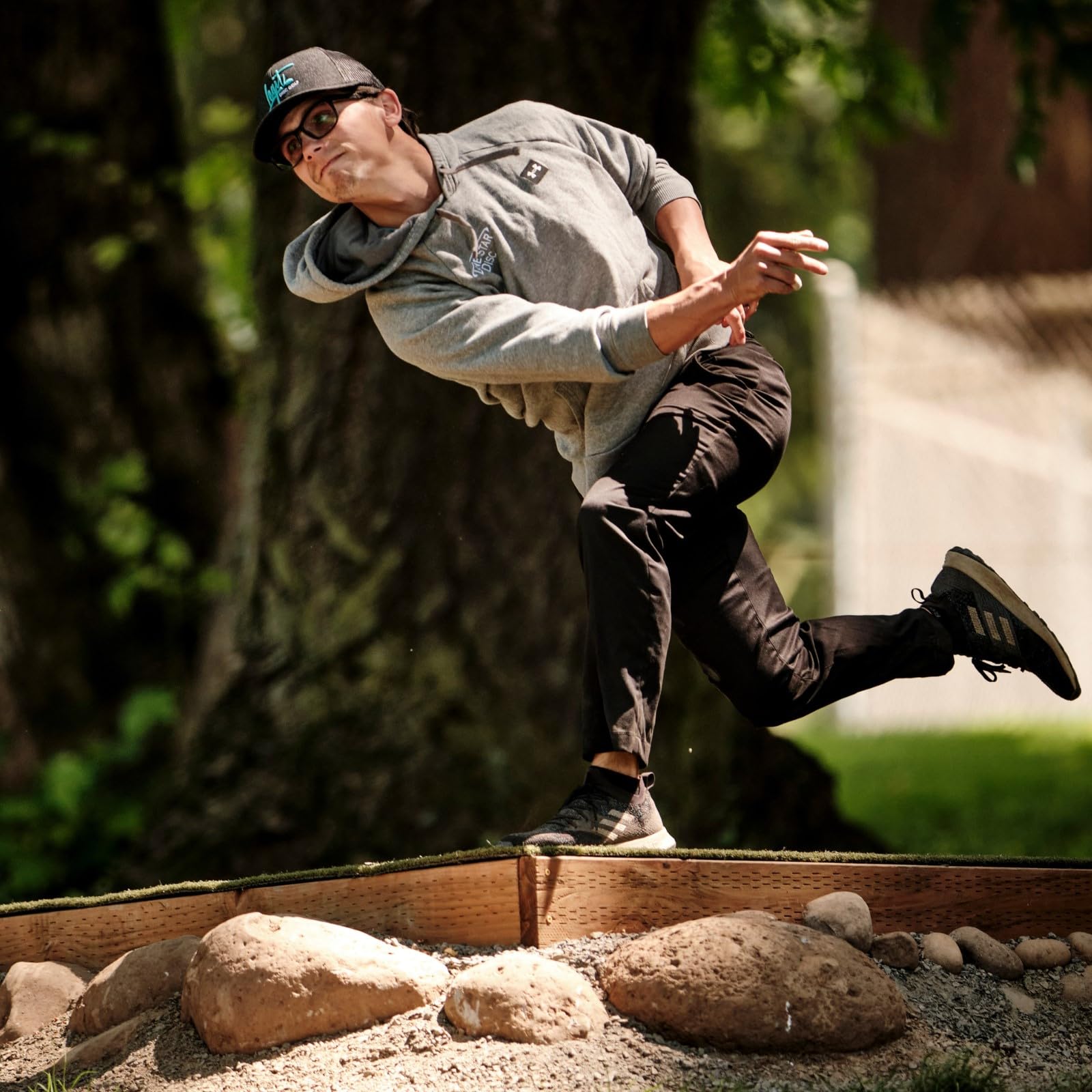 Lone Star Disc Alpha Harpoon | Slightly Overstable Disc Golf Midrange | <169 | Durable & Smooth Premium Plastic | Perfect for Backhand or Forehand Approach Shots | Colors May Vary