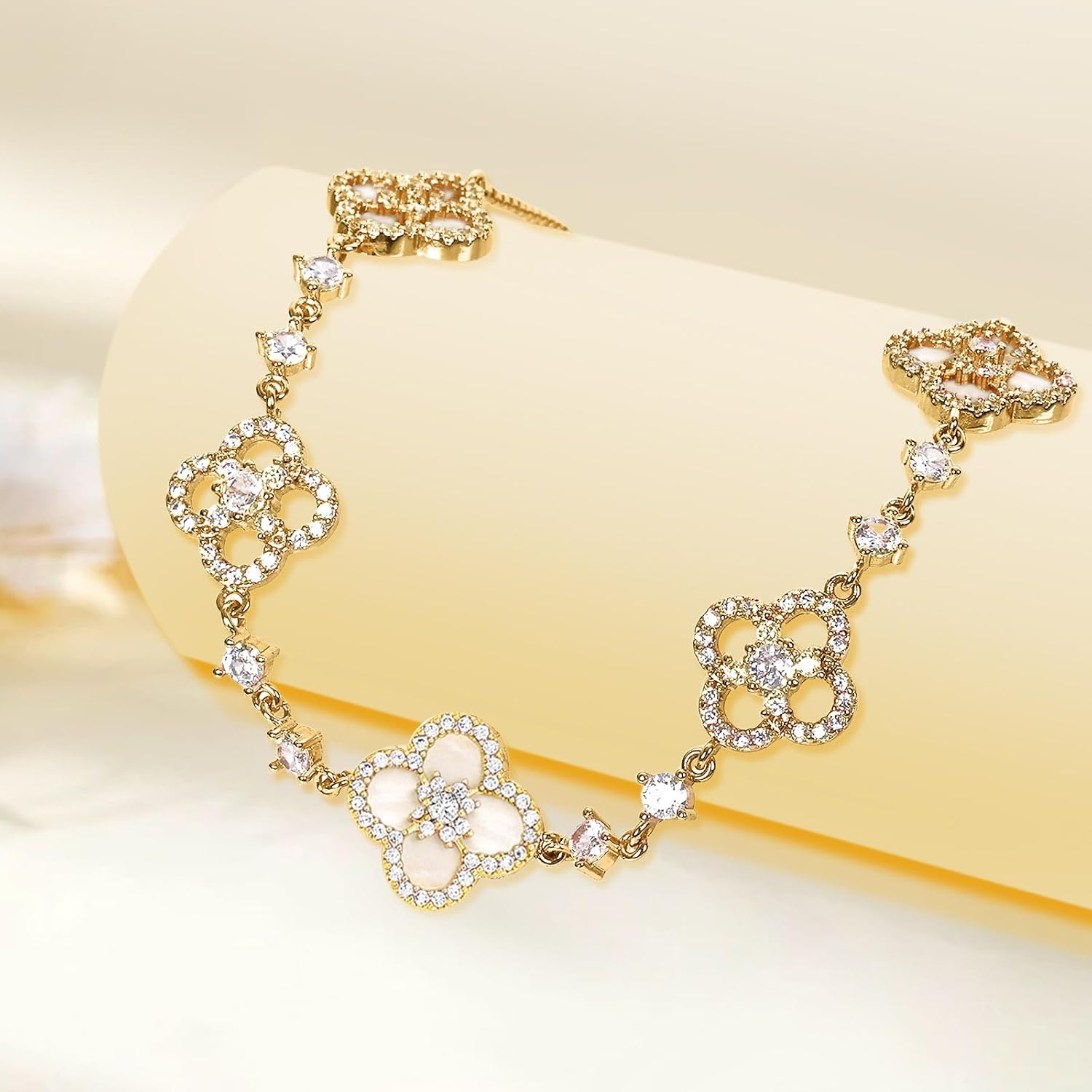 Women's 18K Gold Plated Clover Bracelet with Natural Shell - Four Leaf Lucky Charm Dainty Link Bracelets Jewelry for Women, Trendy Birthday/Mother's Day Gift