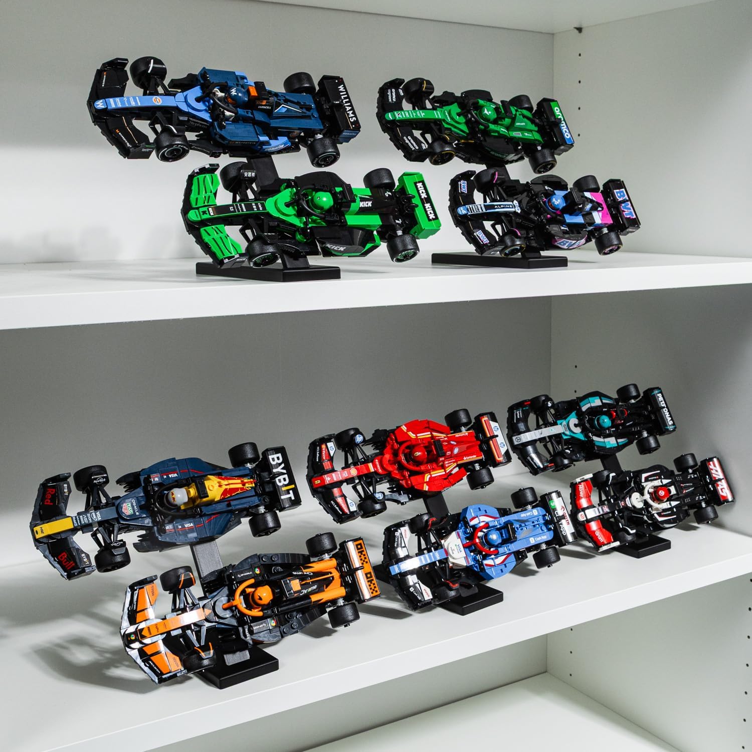 Speed Champions F1 Display Stands (5-Pack) – Compatible with LEGO Formula 1 Sets 76906 to 76919 – Holds 10 Cars – Vertical Display Risers for Racing Car Collection