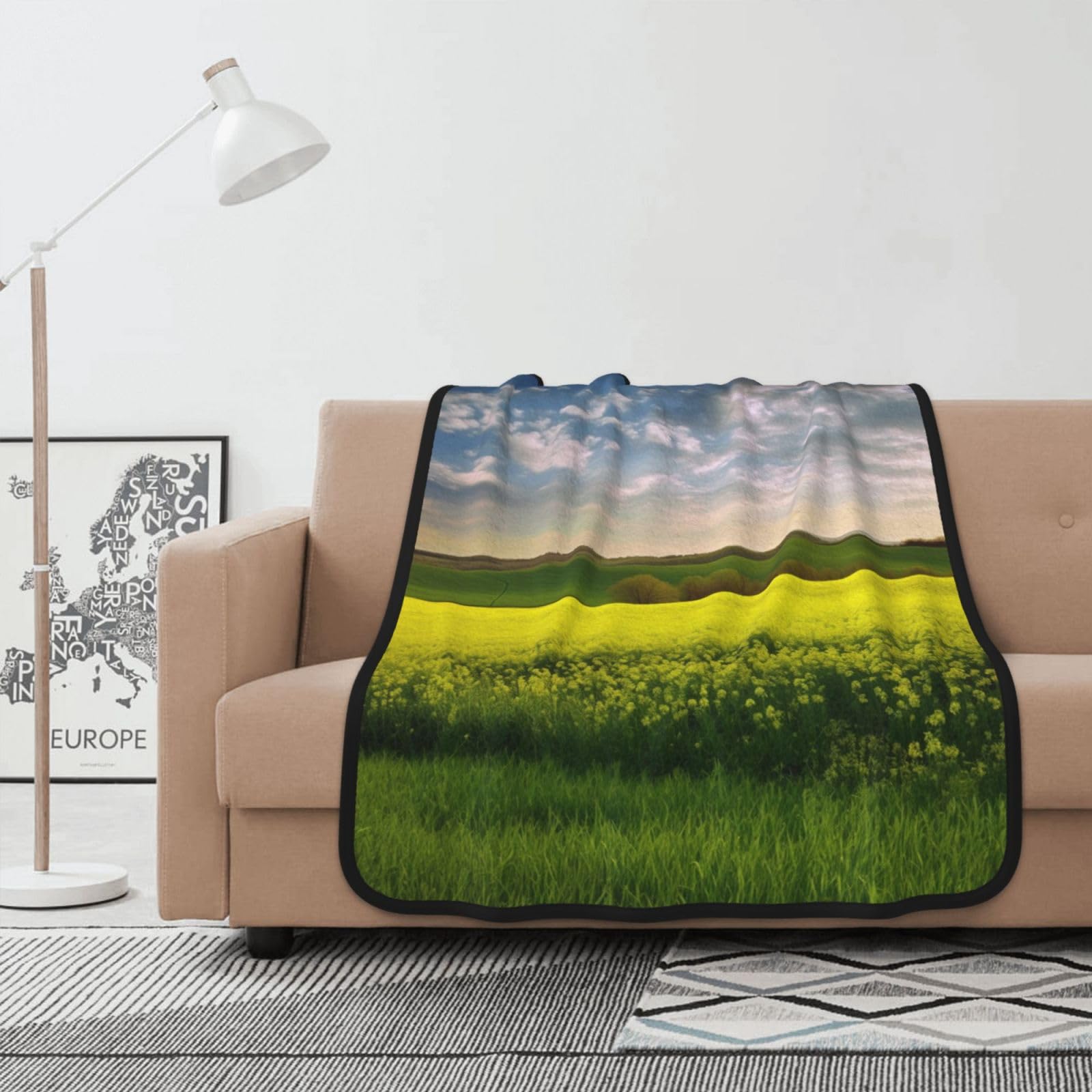 Couverture polaire douce pour soirées lecture et cocooning sur le canapé