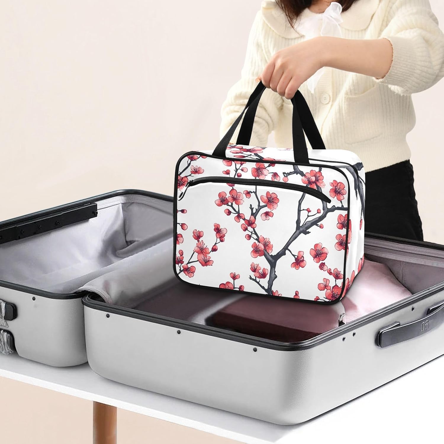 China Plum Blossom Beauty Flowers hanging travel size toiletries kit with hook, designer portable for mom bolsa de maquillaje para mujer L