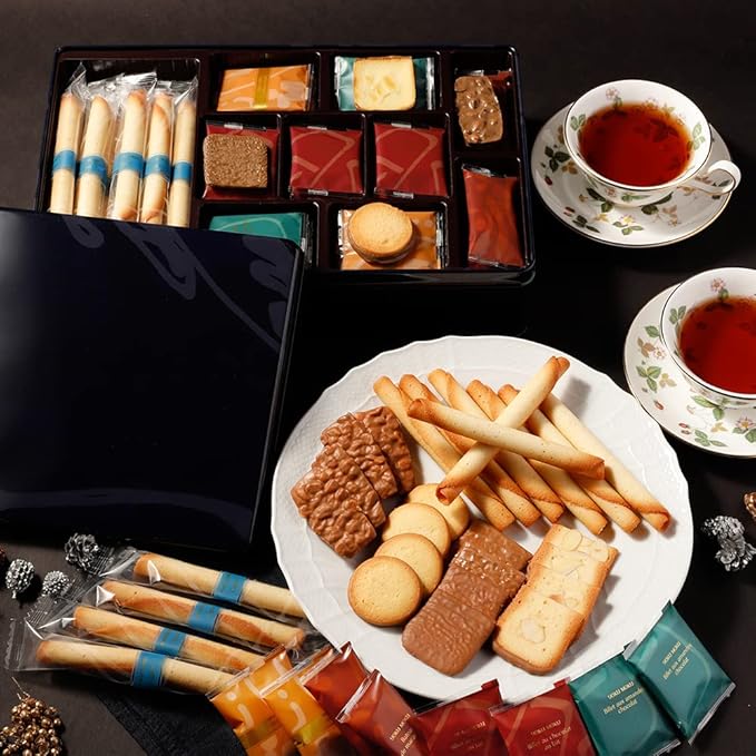 Amazon お歳暮 ギフト スイーツ ヨックモック ハロウィン クリスマス プレゼント Yokumoku お菓子 洋菓子 詰め合わせ グラン サンク デリス 77個入り ヨックモック ケーキ菓子 デニッシュ菓子 通販