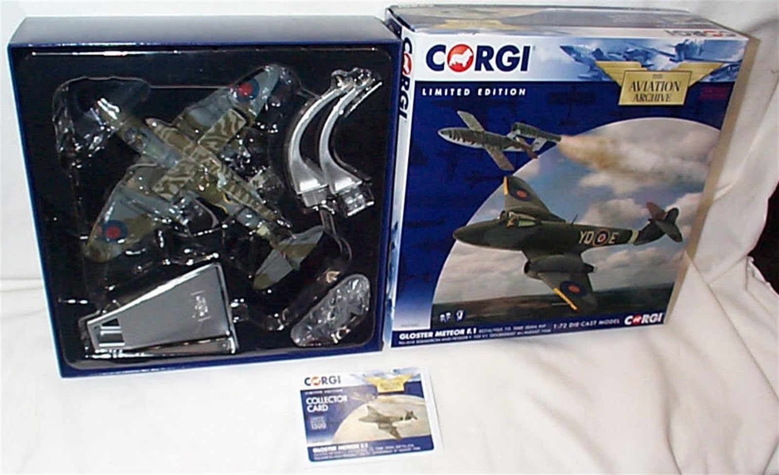 corgi aviation archive GLOSTER METEOR F.1, EE216, DIXIE DEAN' RAF 616 Sqn. +V-1 aircraft 1:72 scale limited edition diecast model