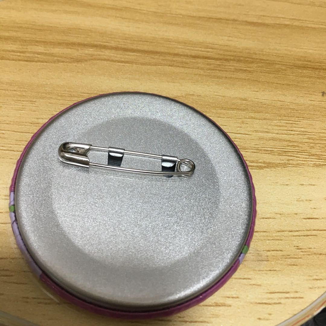 Amazon | ヘタリア 日本 本田菊 缶バッジ | バッジ | おもちゃ