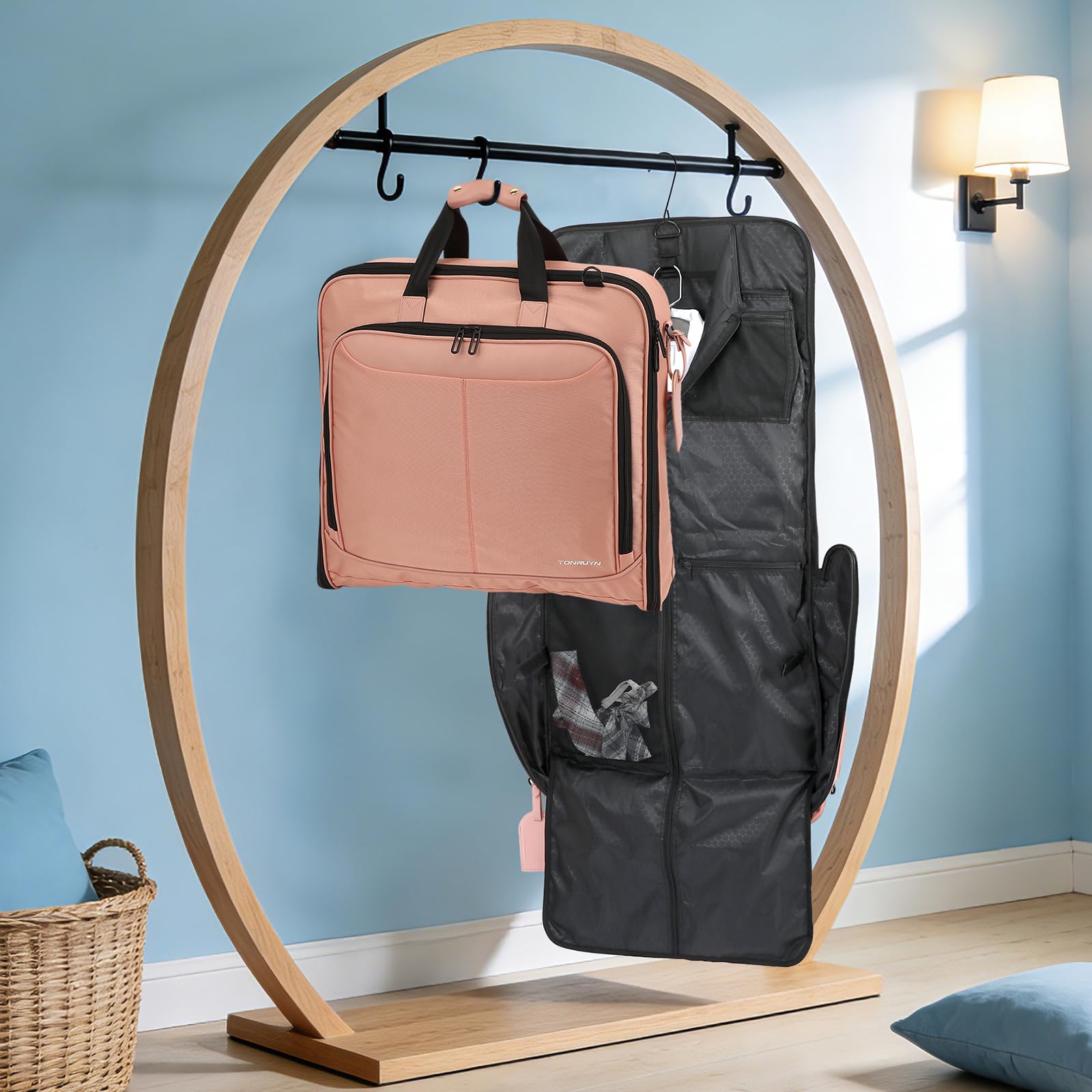 Sac à Costumes pour Femmes Housse à Vêtements de Voyage Hanging Garment Bag avec Sangles et Compartiment pour Ordinateur Portable de 15,6 Pouces, Idéal pour Les Voyages d'affaires, Rose
