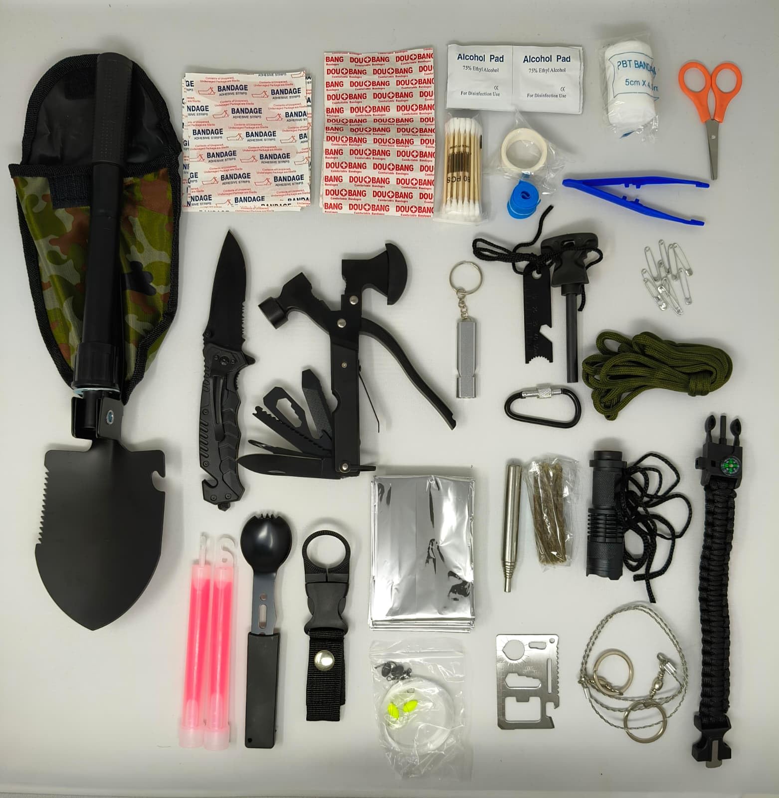 Kit de Supervivencia 50 en 1, Equipo Táctico con Bolsa Impermeable, Herramientas Multifunción y Primeros Auxilios para Camping y Emergencias.