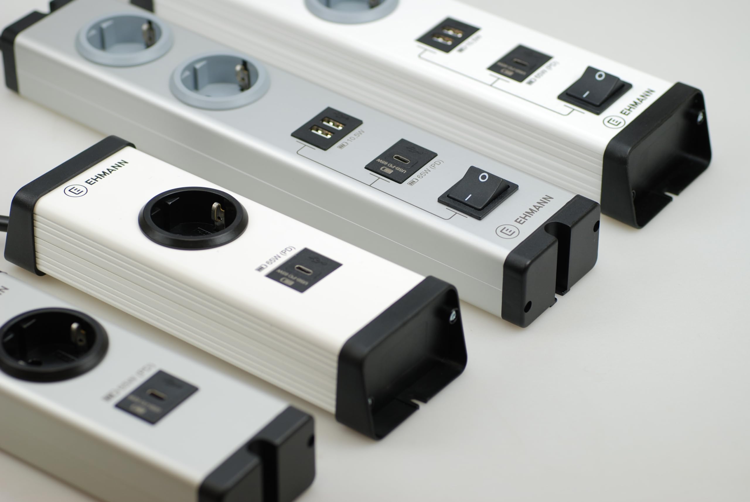 EHMANN 0601x0o022031 Multilader Steckdosenleiste, Aluminium, 2-Fach, 1x USB-C 65W Schnellader + 2X USB-A, 1,5 m Zuleitung