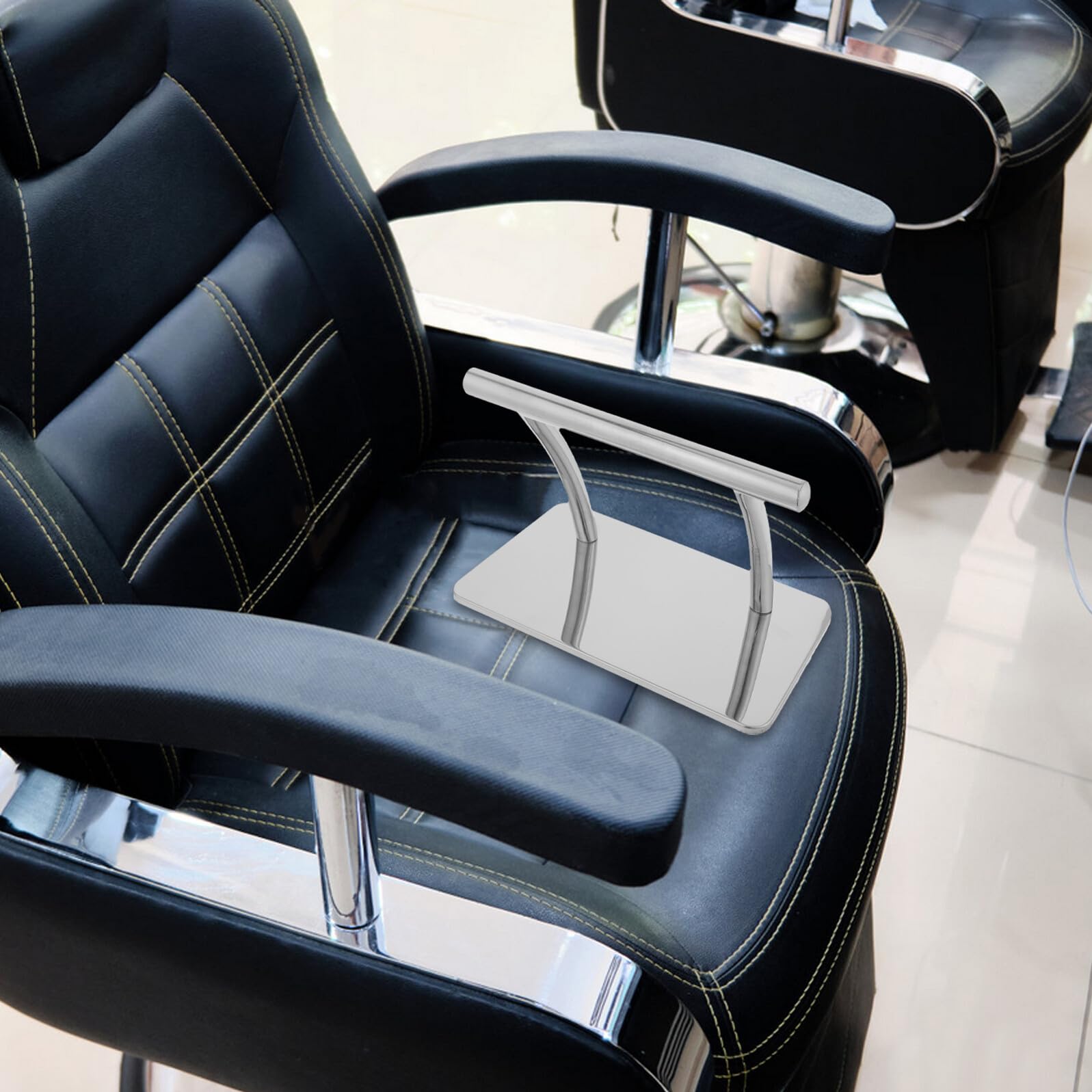 Poggiapiedi in Metallo Resistente e Stabile per Sedia da Parrucchiere, Accessorio Professionale Argento per Saloni di Bellezza e Spa
