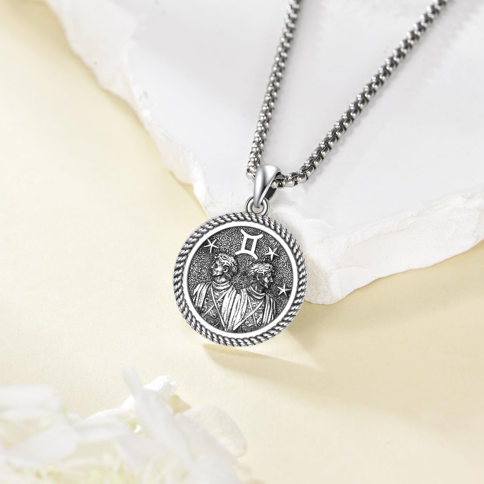URONE Gemini łańcuszek ze srebra wysokiej próby 925, wisiorek i łańcuszek ze znakiem zodiaku, biżuteria na prezent urodzinowy dla kobiet i mężczyzn, Bez kamieni szlachetnych