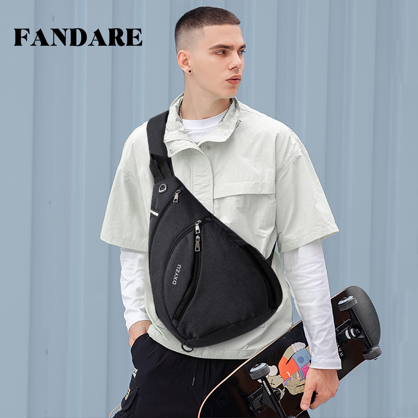 FANDARE Ultraleicht Brusttasche Schultertasche Herren Sling Chest Bag Wasserdicht Umhängetasche mit Kopfhörerloch Reflexstreifen für Outdoor Sport Wandern Radfahren Reisen SchultertascheSchwarz