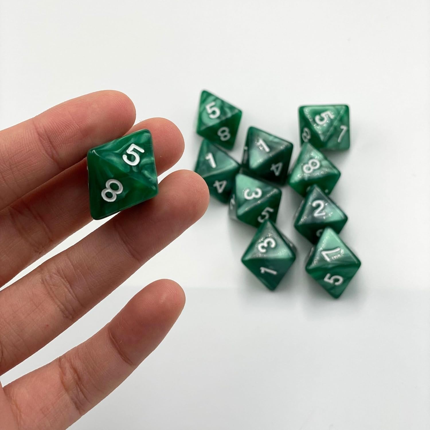 10 Pieces D8 Polyhedral Dice Set - 8 Sided Dice with Numbers | Ideal for Board Games, Classroom Activities, Party Table & Gaming Fun (Color: Green, Size: 1.6cm/0.63in)