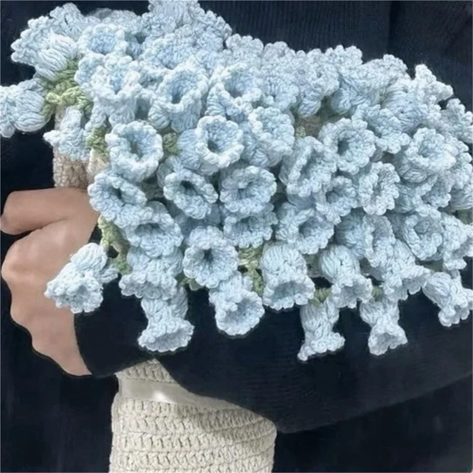 Amazon｜花束になるブランケット 110cm かぎ針編みのブーケ