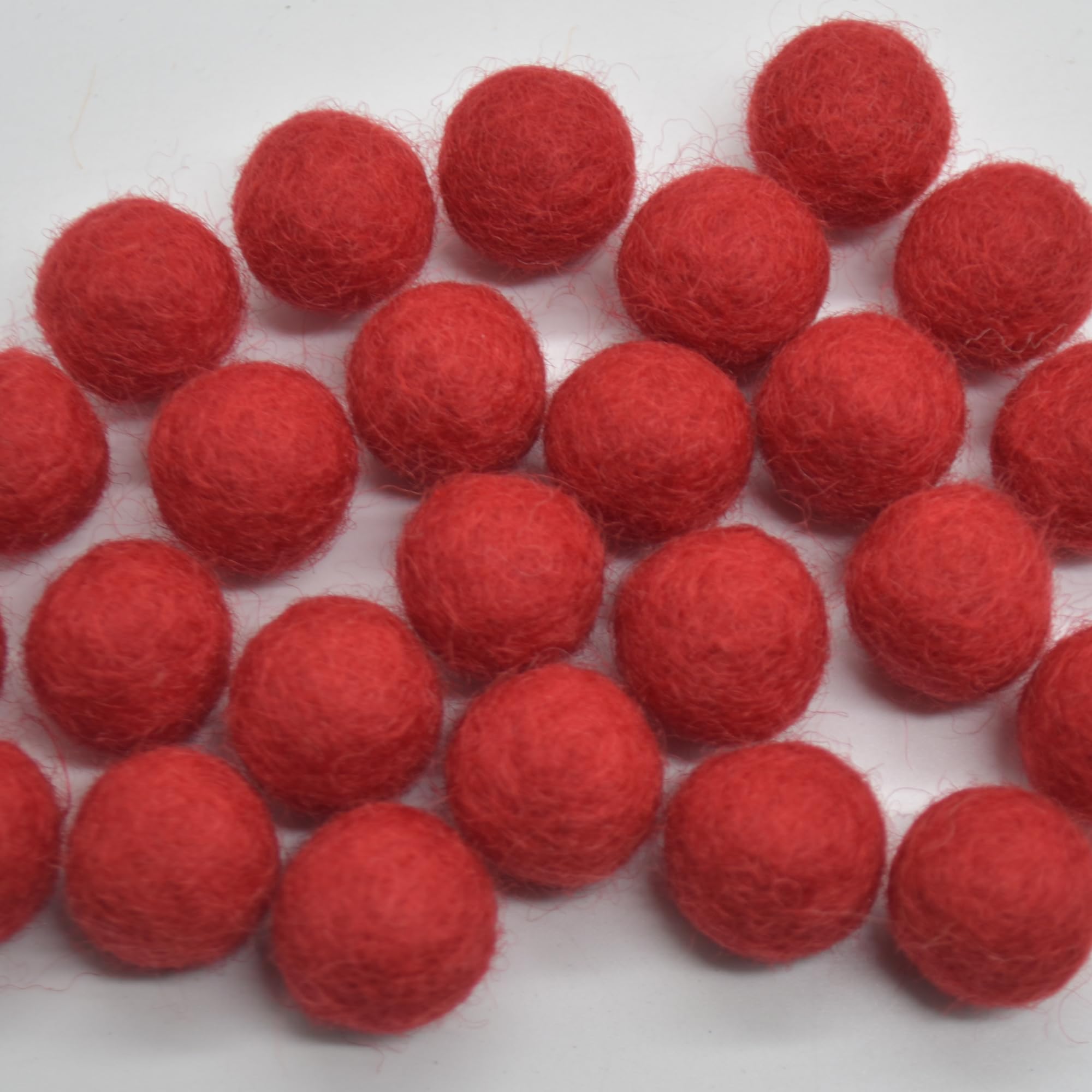 Oriental Direct Red 100% Wool Felt Balls - 1.5Cm - 100 Felt Balls