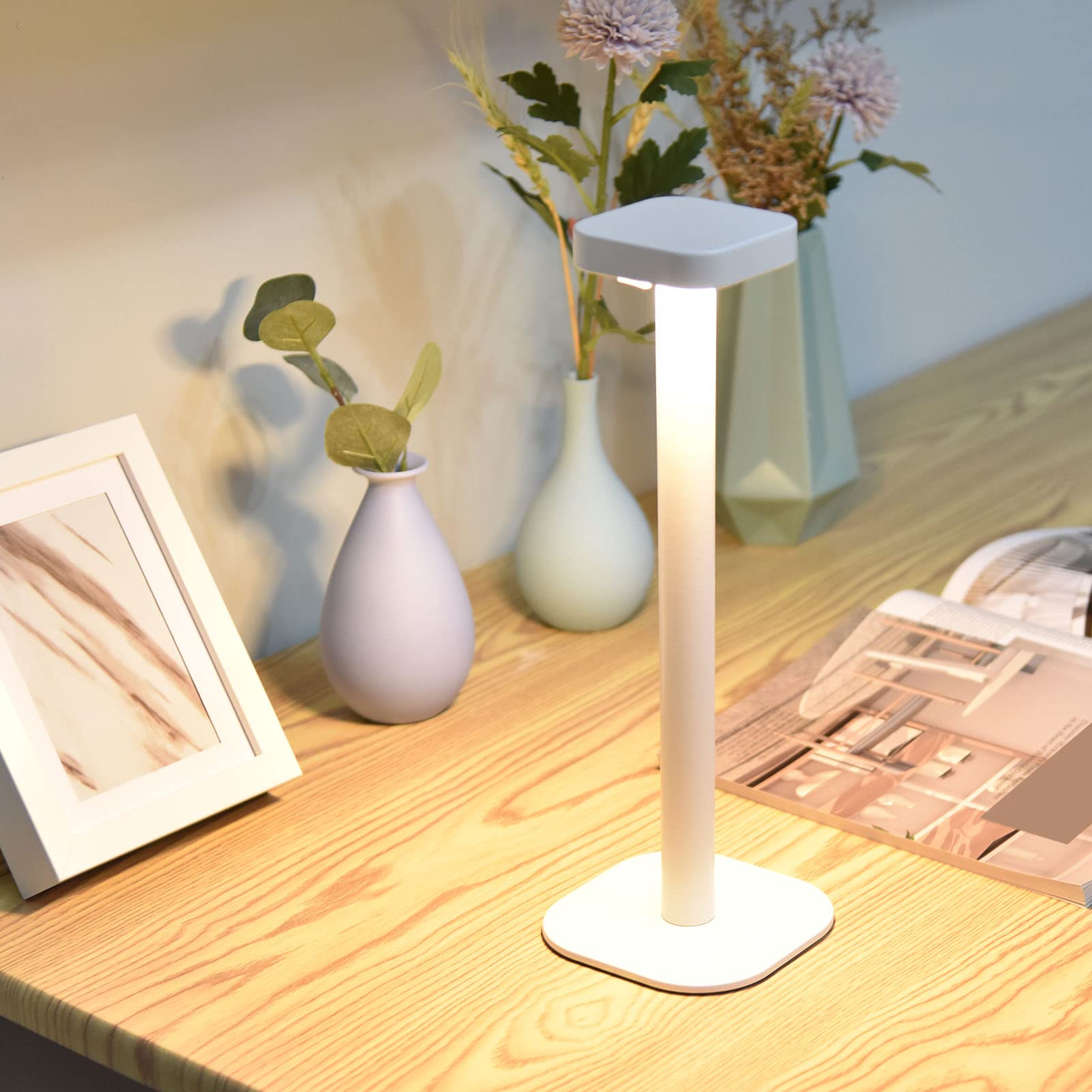 Lampada da Tavolo a LED Dimmerabile Luce Calda Ricaricabile Tramite USB per Comodino Ufficio Arredamento Lega di Alluminio 4400mAh