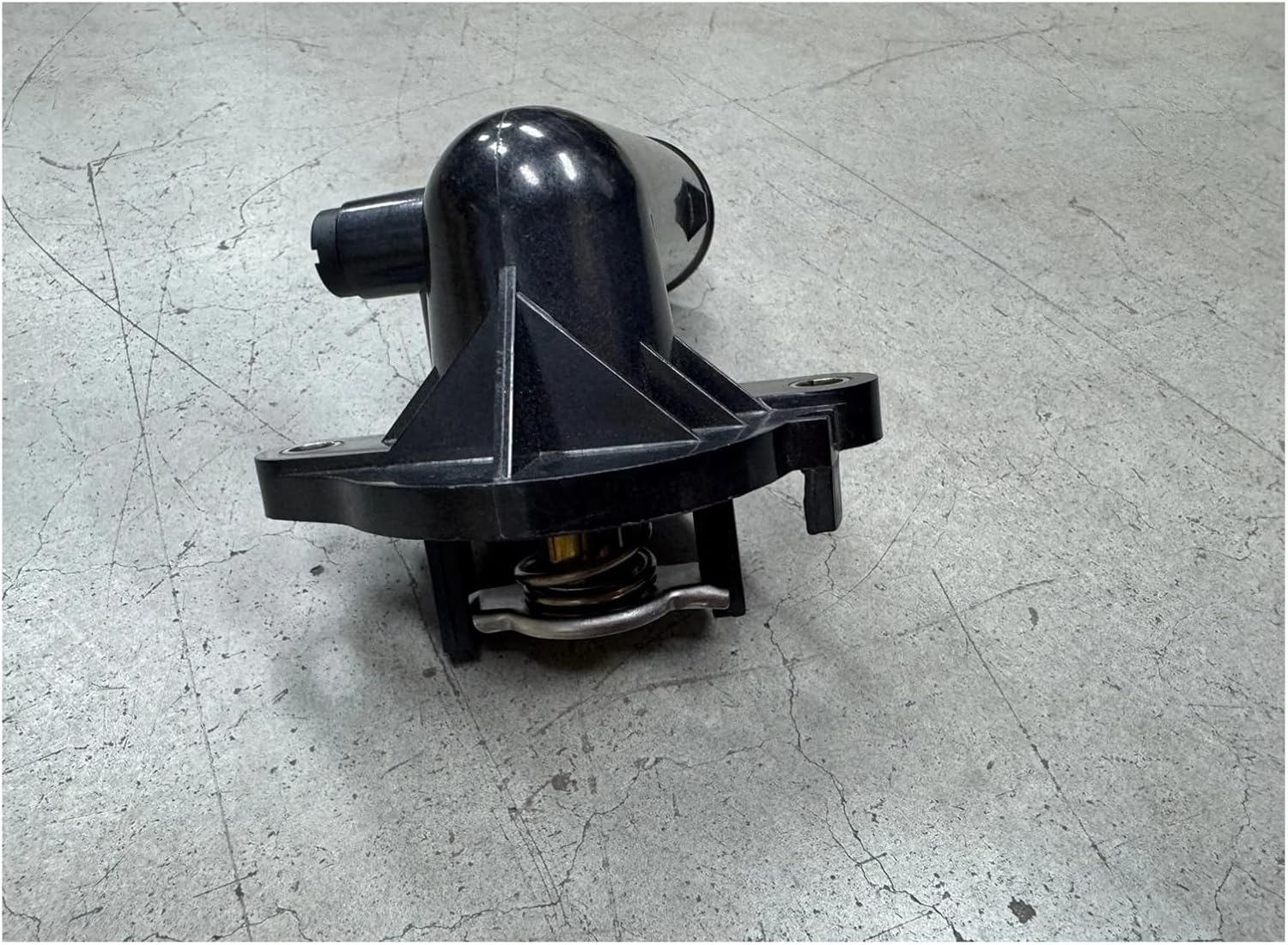 Thermostat Assembly Engine Channel Temperature Opening Valve Warm Water Compatible With Maserati