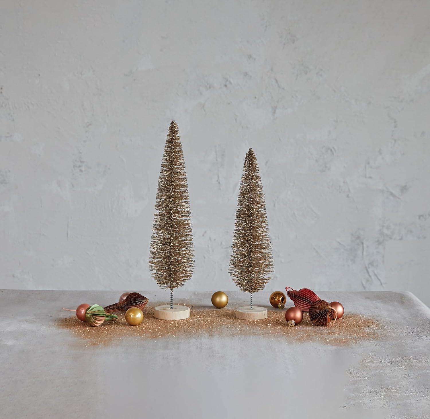 Creative Co-Op Plastic Bottle Brush Tree with Glitter and Wood Base, Gold Color