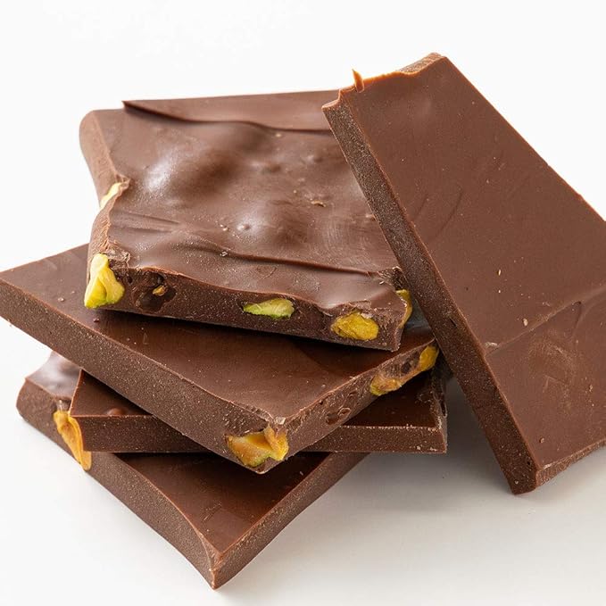 Amazon チョコレート 割れチョコ ミルクチョコレート ごろごろピスタチオ 270g クーベルチュール使用 チョコ スイーツ 西内花月堂 西内花月堂 板チョコ チョコバー 通販