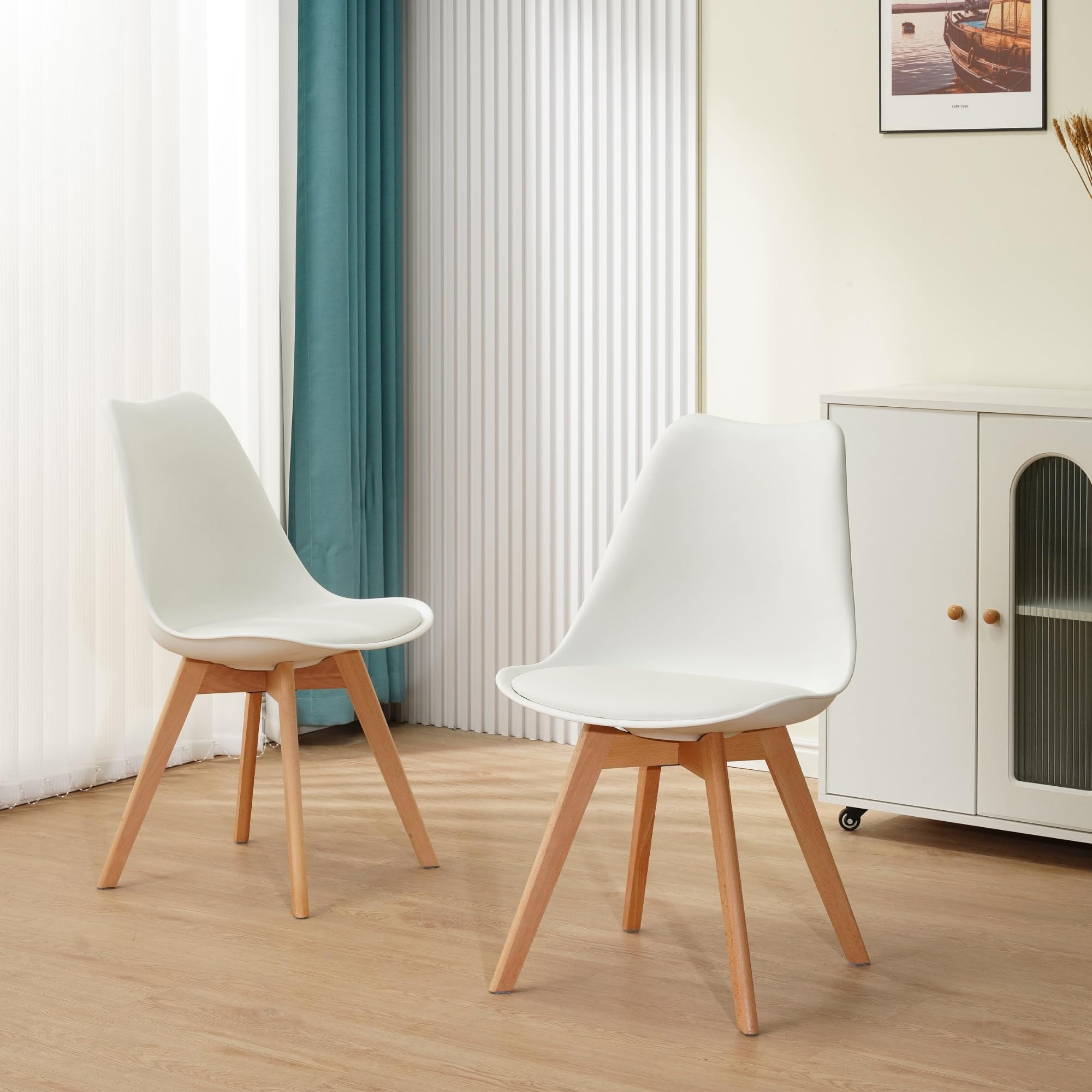 ALBATROS Esszimmerstühle 4er Set AARHUS, Weiss - Beine aus Buche Massiv-Holz, Skandinavisches Retro-Design, bequemer Schalenstuhl - Eleganter Küchenstuhl, Stuhl Esszimmer für Esstisch