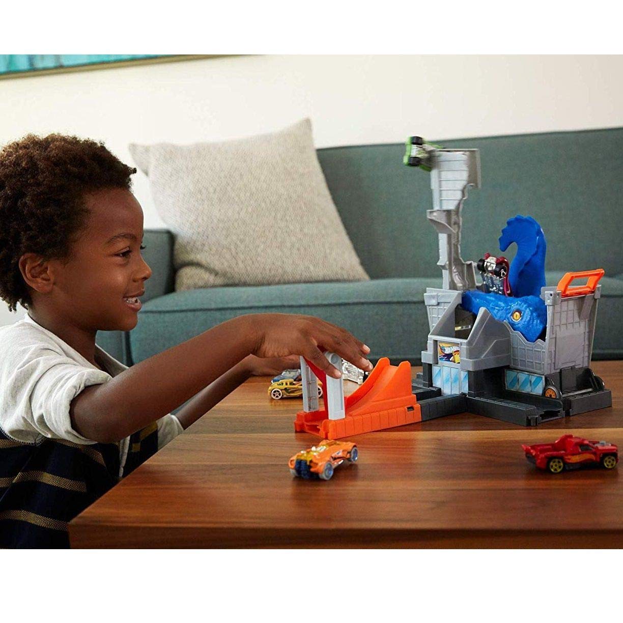Ataque de T-Rex na Mercearia Mattel Hot Wheels - GBF92 : Amazon
