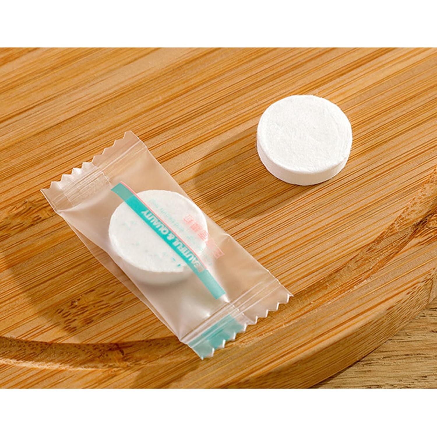 Compressed Facial Mask for Women, Disposable Non-woven Breathable DIY Face Mask, Easy to Carry, for Travel and Camping