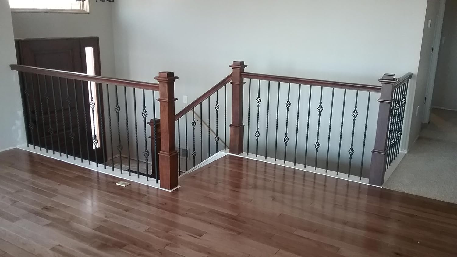 SP-4091 Red Oak Box Newel Post
