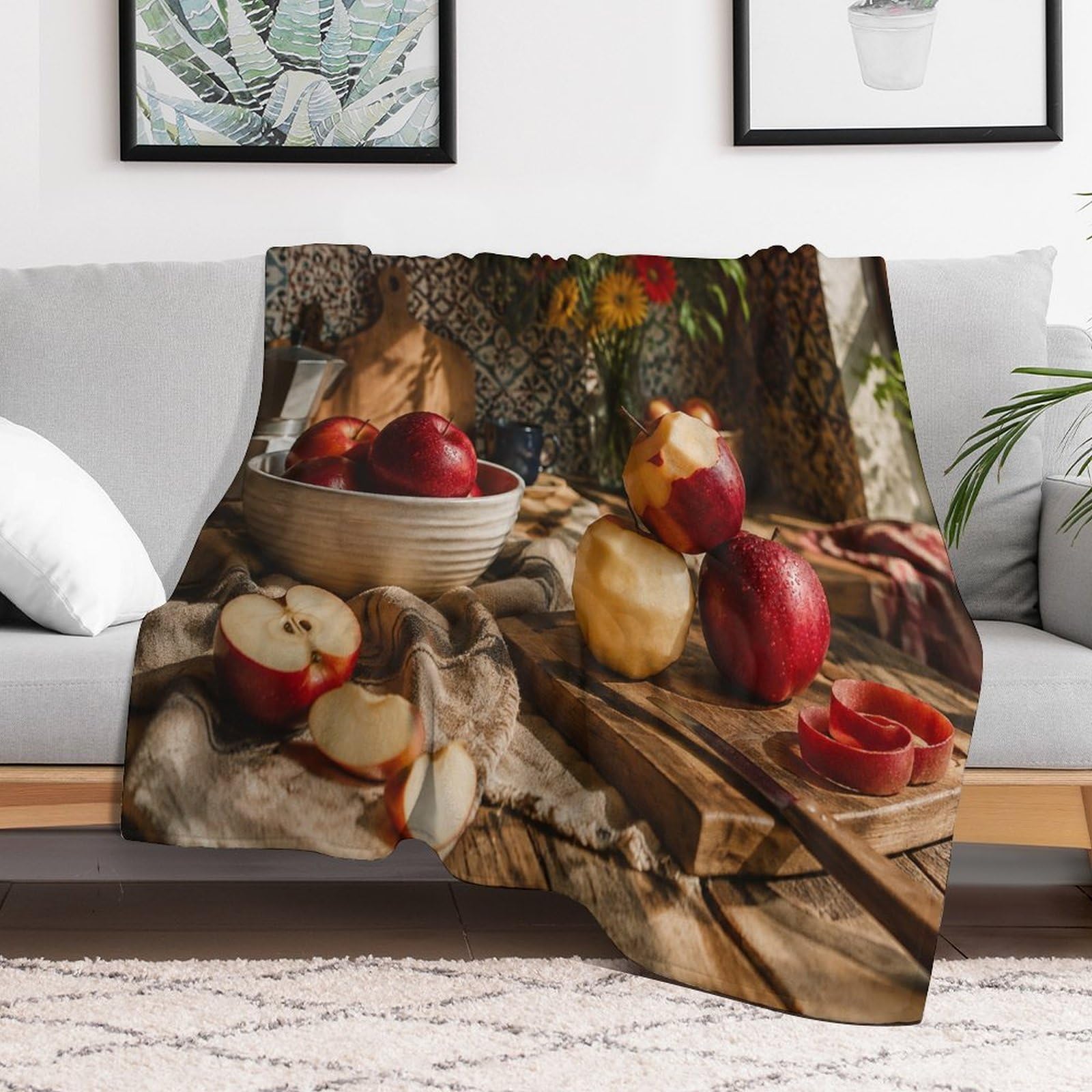 Apples on Wood Slice Still Life Kuscheldecke für Zuhause