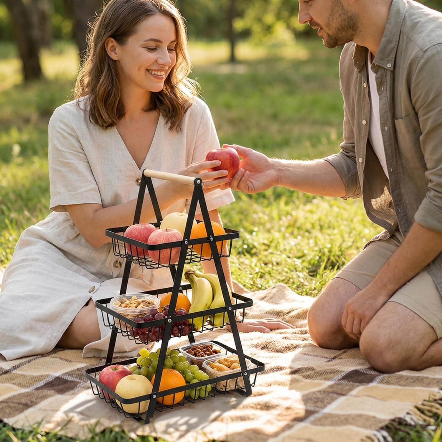 3-stöckige Obst Etagere aus Metall – großer Obstkorb schwarz mit abnehmbarer Obstschale, moderner Obsthalter für Küche, vielseitiger Ablagekorb mit Holzgriff, ideal für Obst, Gemüse, Brot und Snacks