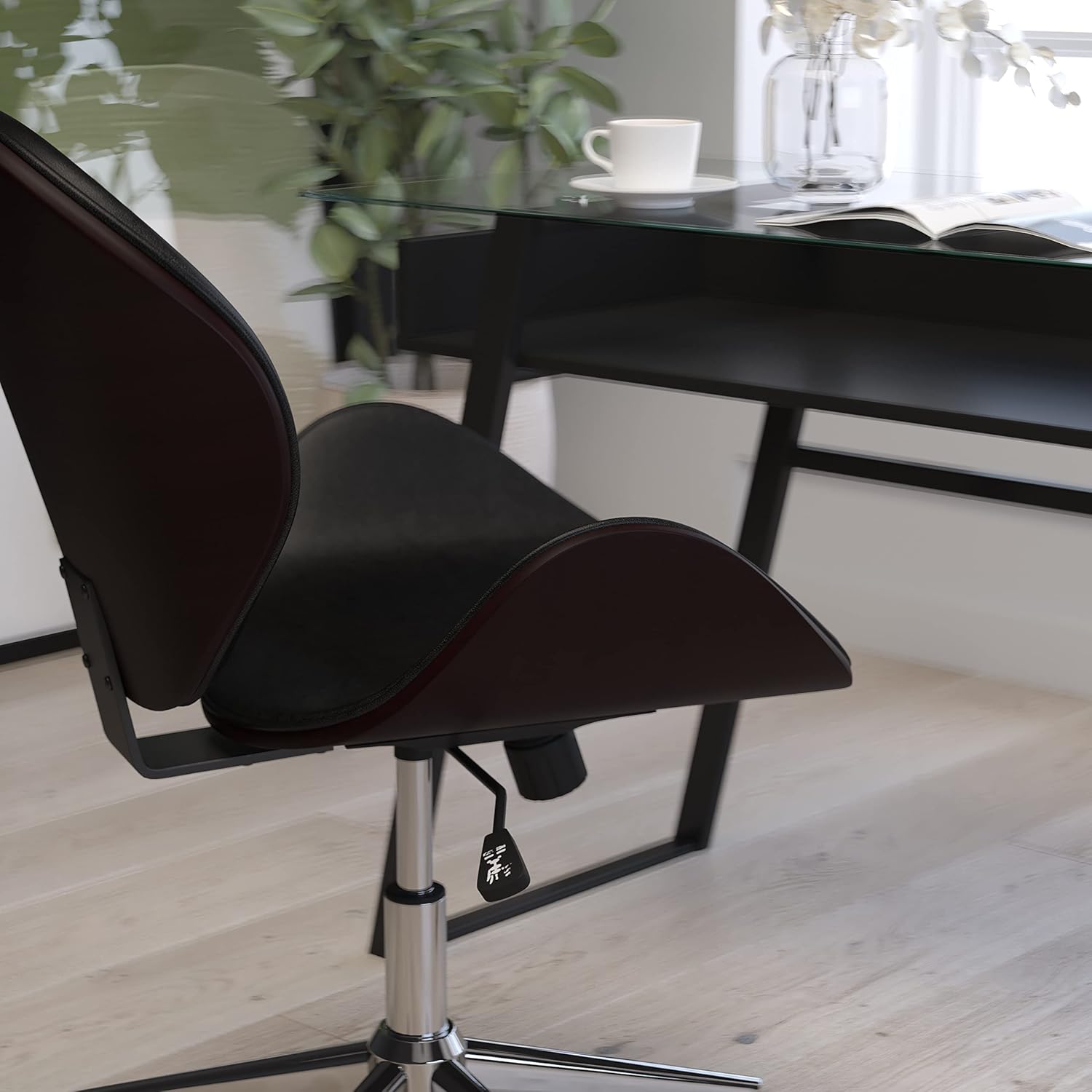 Merrick Lane Roisin Office Chair - Ergonomic Executive Office Chair in Black Faux Leather - Mid Back with Adjustable Height 360° Swivel Seat - Lumbar Support