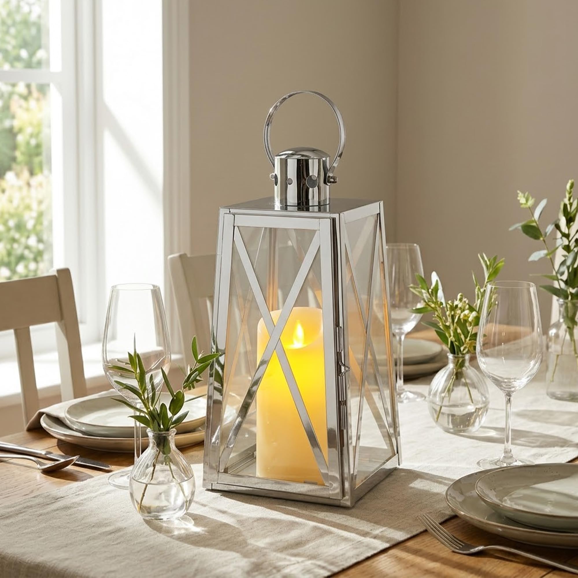 TRIROCKS Lanterna Decorativa in Acciaio Inossidabile 30 cm Alta, Portacandela in Metallo con Pannelli di Vetro Trasparente, Perfetta per Decorazioni Casa, Soggiorno, Eventi (Argento)