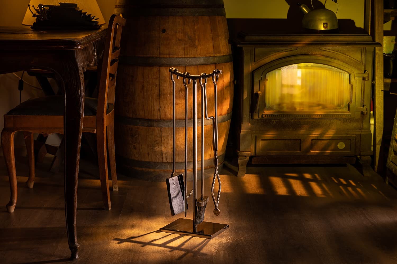 2WAYZ Fireplace Tools Set, 5 pcs Glossy-Finish Fireplace Accessories - Powder Coated Poker, Shovel, Tongs and Brush. Easy-to-Assemble Fire Poker Set for Chimney Fire Pit Tools