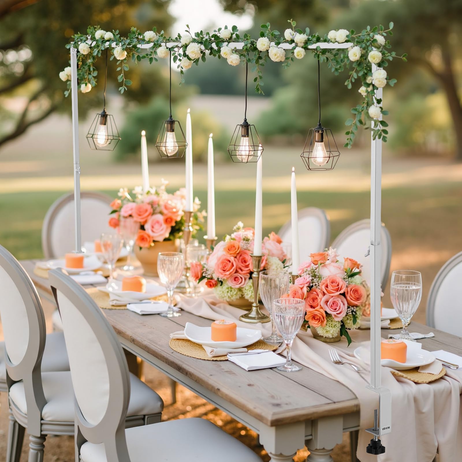 VEVOR Support Tige de Table avec Pinces, Support Arche de Table, Hauteur Réglable 330-1066,8 mm Longueur Réglable 711,2-2489,2 mm, Cadre Arche Métal, pour Déco de Mariage, Anniversaire, Noël, Blanc