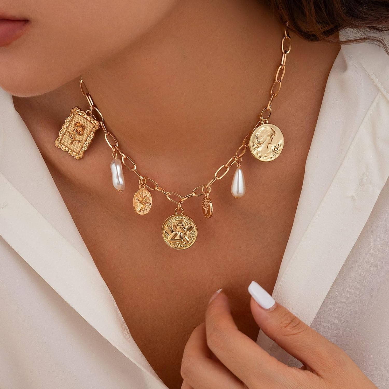 Gold Charm Necklace for Women Pearl Choker Necklace Head Portrait Square Pendant Necklace Boho Charm Necklace Jewelry for Women - Image 3
