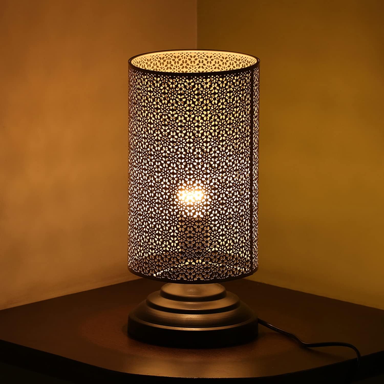 ExclusiveLane 'Moroccan Shimmer' Hand Etched Iron Table Lamps for Bedroom (Gold, Black, 12 Inch) Pack of 1