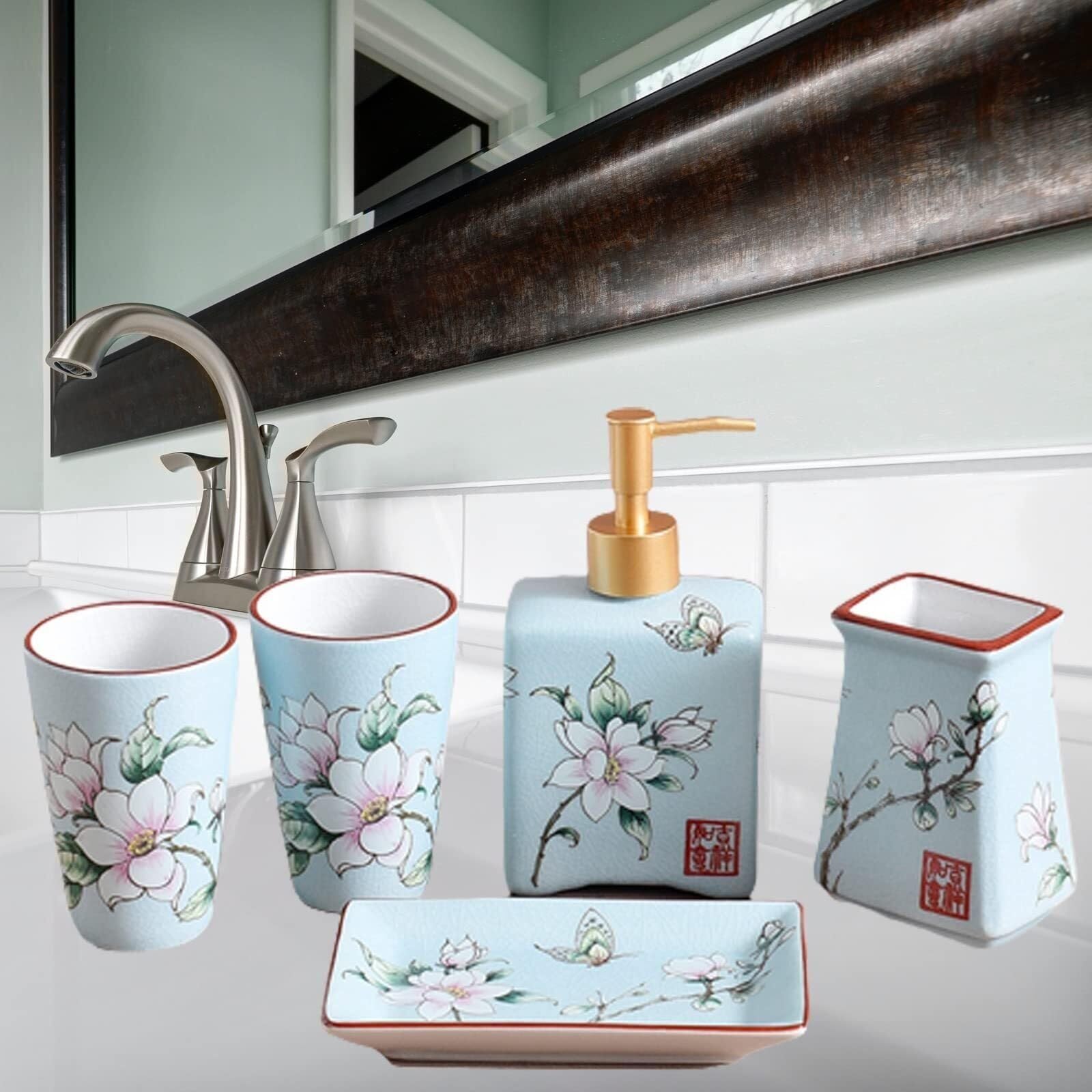 Set di accessori per il bagno Include 1 portaspazzolino, 2 bicchieri for gargarismi, portasapone, dispenser for lozione Arredamento per gli affittuari(Blue)