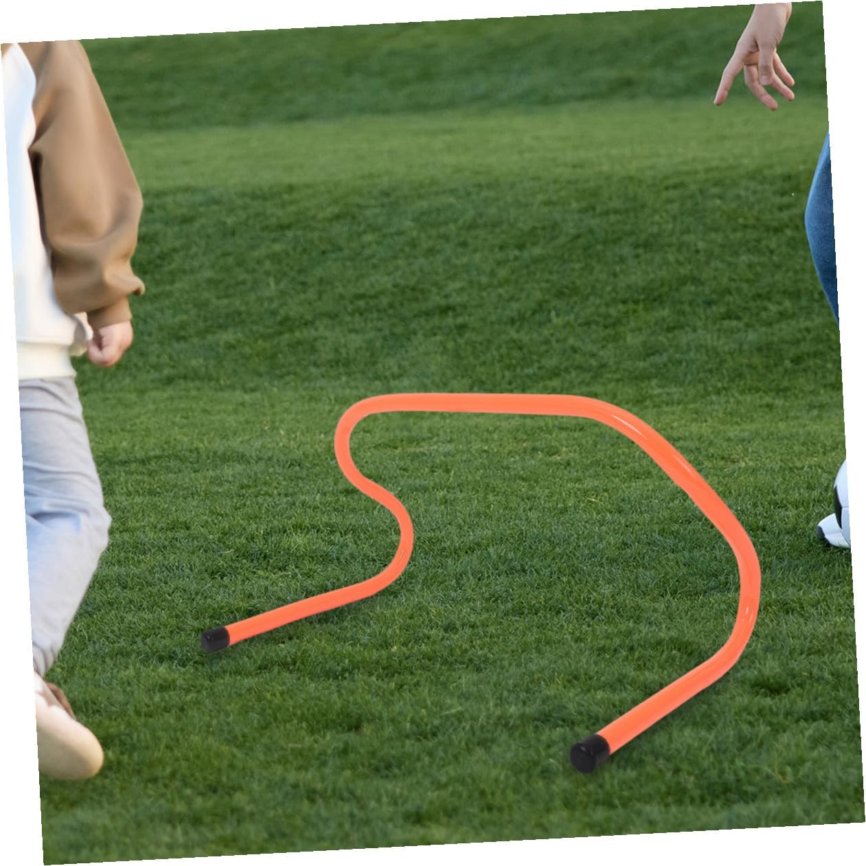 4pcs Plastic Speed Hurdles Agility Training Equipment 15cm Wear-Resistant Track Hurdles for Soccer and Football Youth Sports Training