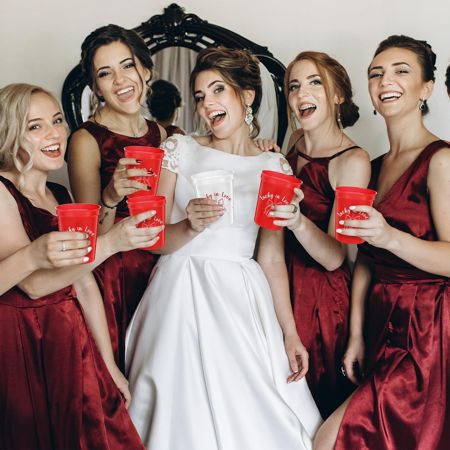 Qinyoung 12 Pcs 16 oz Lucky in Love Party Plastic Cups Las Vegas Team Bride Bachelorette Cups Reusable Casino Bridal Shower Party Favors Decorations