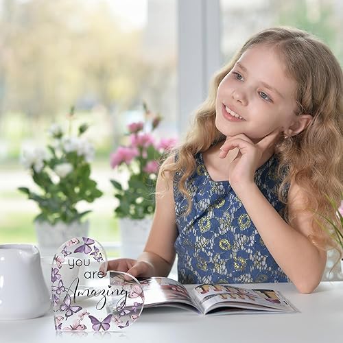 Miniatura 6 de Yulejo Regalo de San Valentín You Are Amazing en forma de corazón de acrílico con mariposas rústicas, centro de mesa de agradecimiento inspirador,