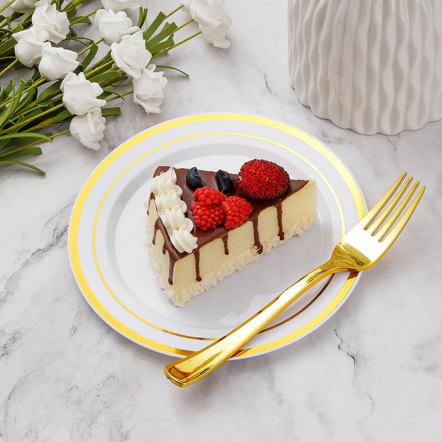 Goodluck 240PCS 7" Gold Dessert Plastic Plates with 7.4" Forks, Gold Appetizer Plates for 120 Guests, Including 120 Disposable Cake Plastic Plates and 120 Forks for Wedding/Birthday/Christmas Party - Image 2