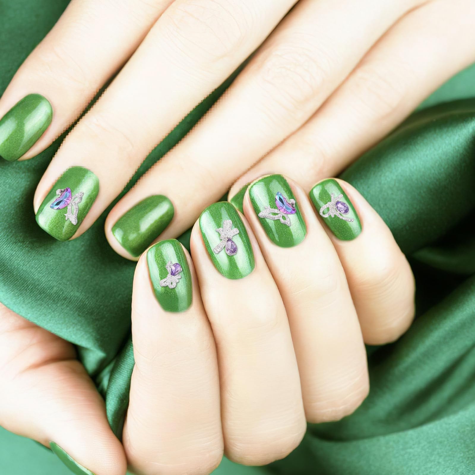 OUNONA 40 Pz Decorazioni per Unghie in Lega Fiocco e Brillanti per Look Misterioso e Halloween