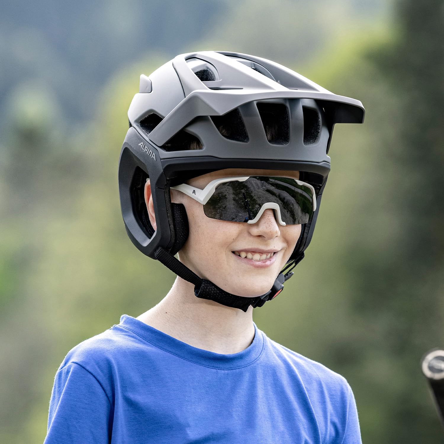 Amazon.co.jp: [アルピナ] 子供用 スポーツサングラス 紫外線カット