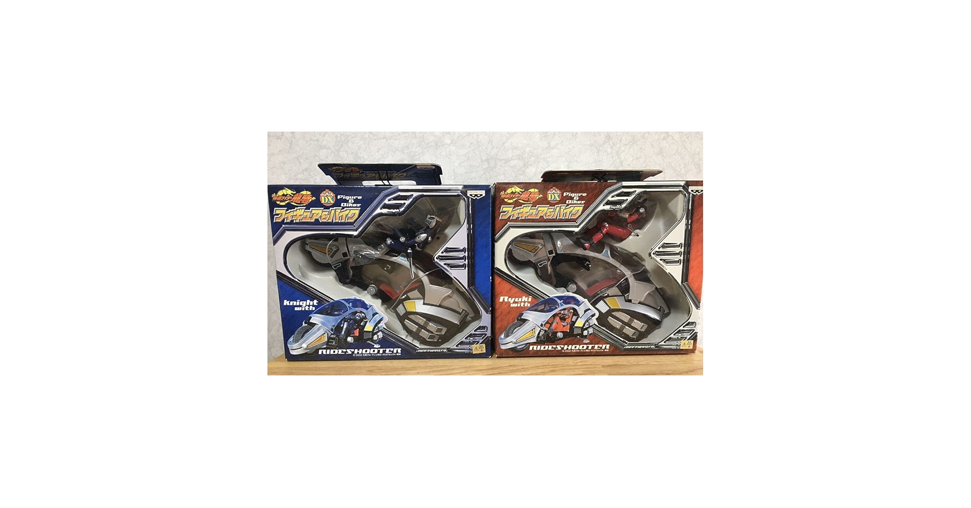 【限定品】【未使用】仮面ライダーワールド　仮面ライダー 龍騎&ナイト　2体セット 仮面ライダー龍騎、仮面ライダーナイト フィギュア 2体セット